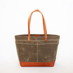 Mountain Laurel Deluxe Tote - Field Tan